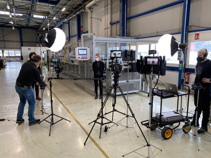 Hinter den Kulissen beim Videodreh der Freudenberg Performance Materials Expertenkampagne