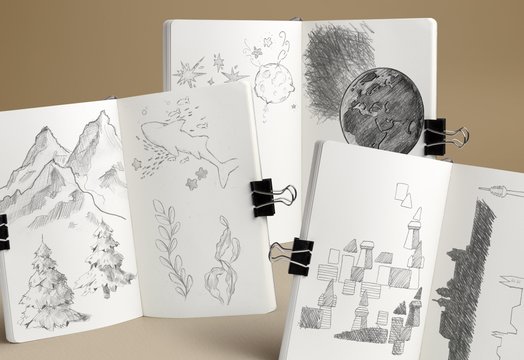 Verschiedene Bleistift-Skizzen für die Gestaltung der Blisterkarten