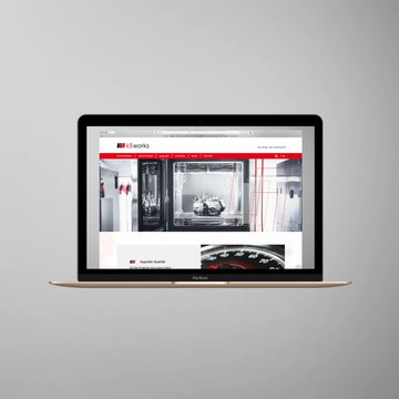 Webseite von k3works ist auf einem Laptop zu sehen. 