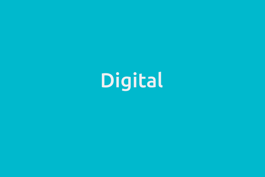 da kapo Leistung Digital: Text auf farbiger Fläche 