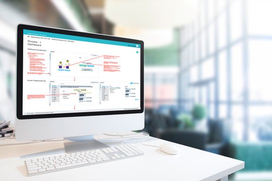 Blick auf einen Monitor auf dem Wireframes von Bosch Rexroth zu sehen sind