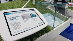 iPad mit interaktiver Anwendung auf dem Messestand von Freudenberg Performance Materials auf der Techtextil